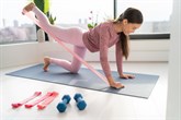 TOP 6 pratimai sėdmenims: rekomenduoja kineziterapeutė