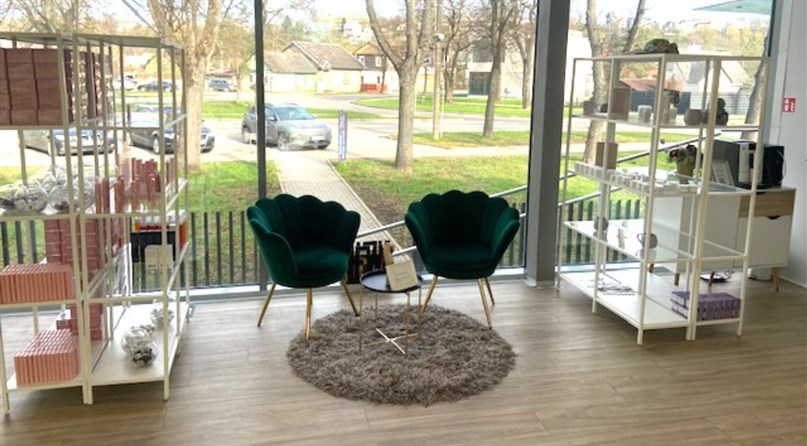 Aparatinė kosmetologija ir veido masažai – kosmetologė Kristina