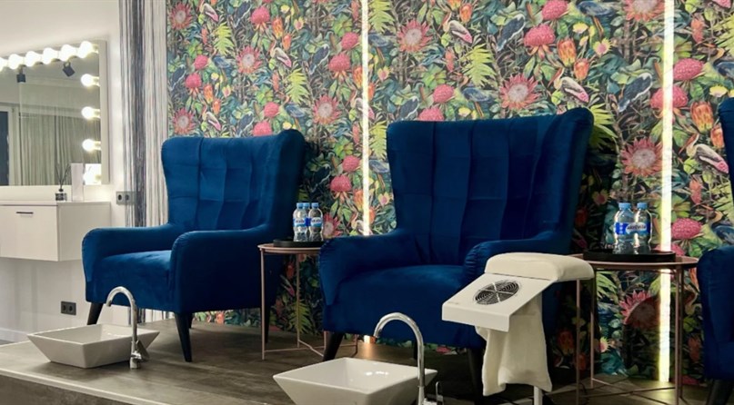 The One beauty & nails studio