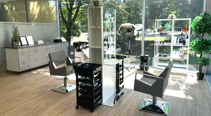 Aparatinė kosmetologija ir veido masažai – kosmetologė Kristina