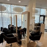 Cocos grožio klubas - nagų meistrė Laura Vel