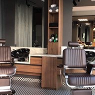 712 barbershop 