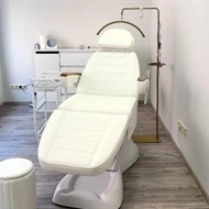 Golden touch beauty studio