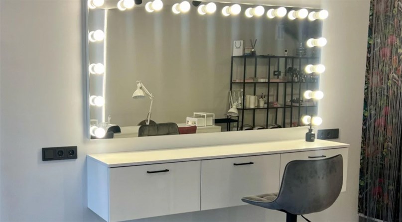 The One beauty & nails studio
