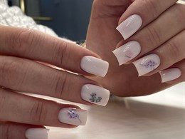 The One beauty & nails studio
