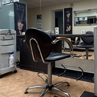 Vyrų, moterų, vaikų kirpėja Aigul