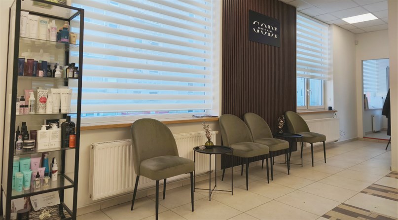 Erika Juo • Plaukų Procedūros