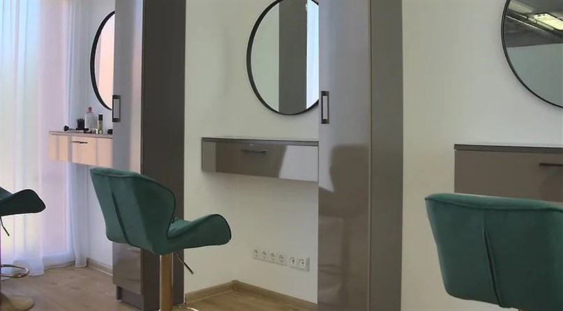 Dijo grožio studija - kirpėja Deimantė