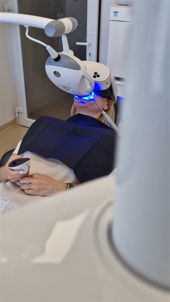 Philips Zoom dantų balinimas + virtualios realybės patirtis!