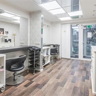 Grožio namai „Moni“ – kirpėja Silvija