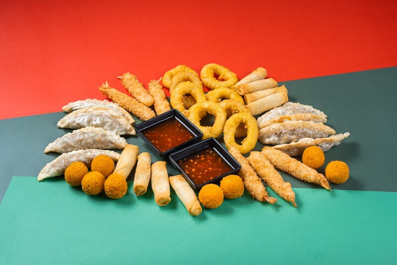 Šventinis užkandžių rinkinys 40 vnt. restorane „Sushi lovers